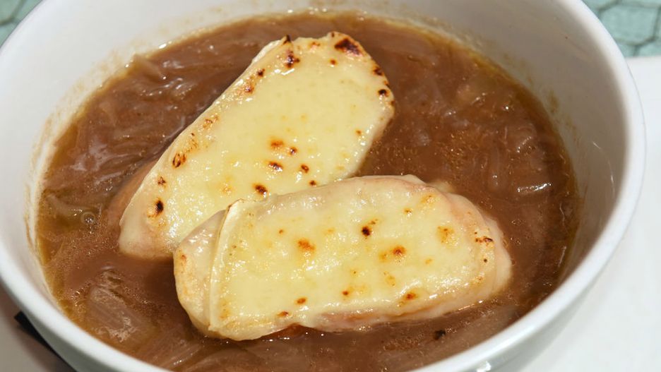 Zupa to idealny posiłek na jesień. Naturalny lek na przeziębienie wzmocni organizm