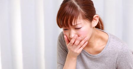 Wymiotowanie krwią – przyczyny, objawy towarzyszące, diagnostyka, leczenie