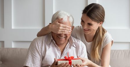Życzenia na Dzień Babci i Dziadka. Najpiękniejsze życzenia w formie wierszyków