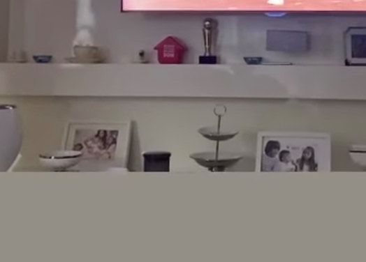 Zdjęcia Anny Przybylskiej w sercu domu Jarosława Bieniuka