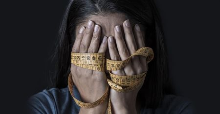 Bulimia - rodzaje, przyczyny, objawy, rozpoznanie, leczenie