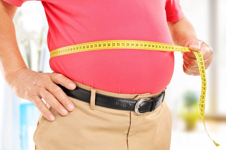 Nadmiar tłuszczu trzewnego skutkuje rozwojem chorób układu pokarmowego, serca i układu krążenia