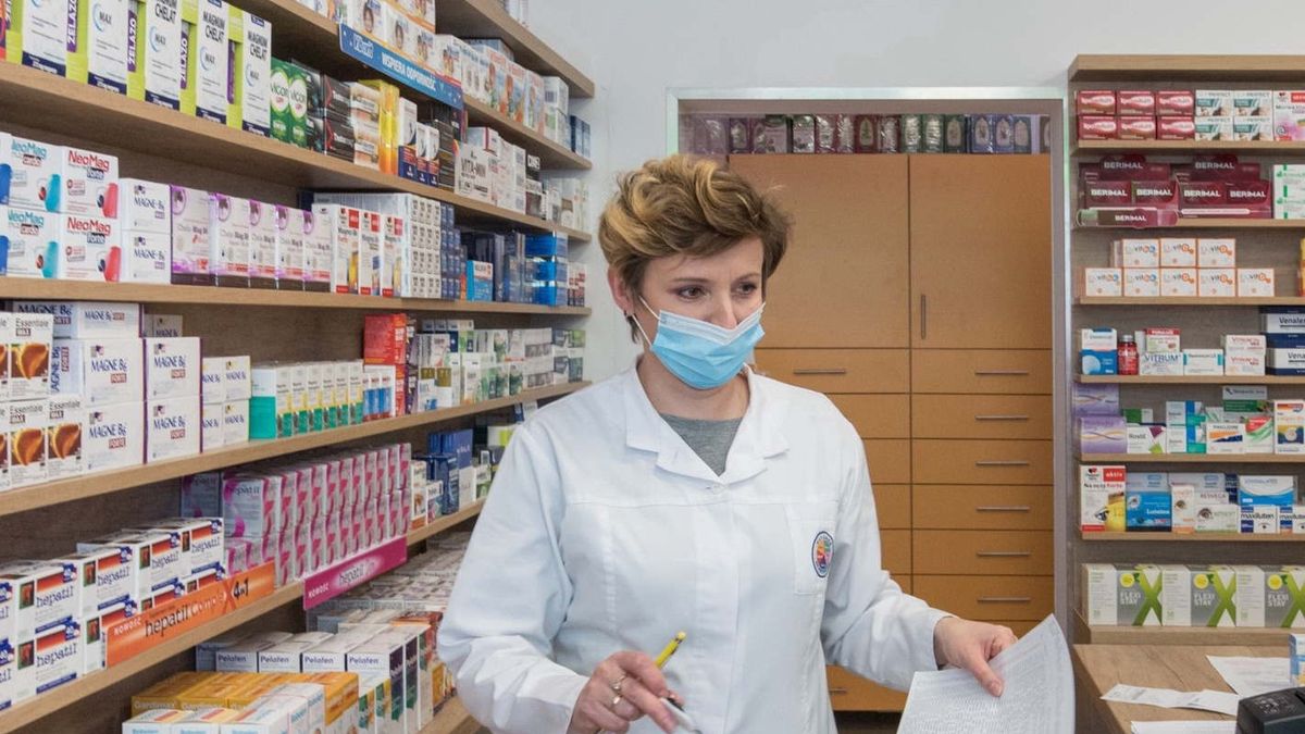 W lekach stwierdzono zanieczyszczenia pochodzące z nieznanego źródła