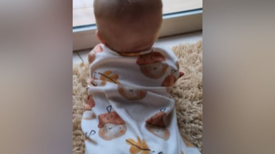 Malutka Ania została na facebookowej stronie "Rodzina może być Zastępcza" opisana jako dziecko wyjątkowe, potrzebujące miłości, akceptacji i bliskości