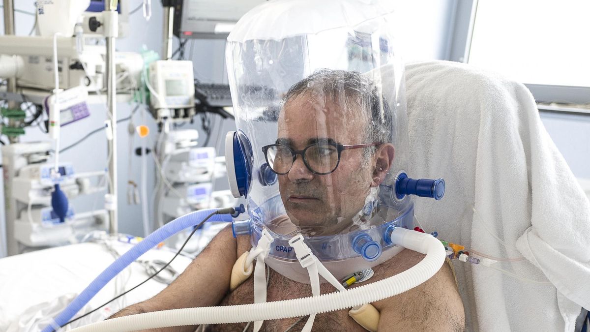 Koronawirus może doprowadzić do uszkodzenia słuchu. Powikłania mogą się pojawić po paru miesiącach od przejścia COVID-19