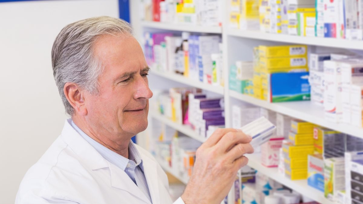 Worykonazol należy stosować ostrożnie u pacjentów z zaburzeniami czynności wątroby