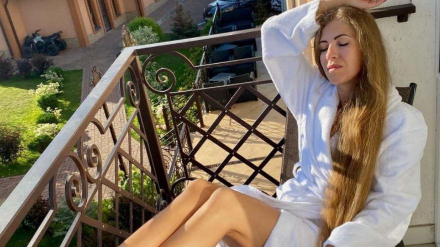 Mówią, że jest współczesną "Roszpunką". Ma prawie 1,5-metrowe włosy