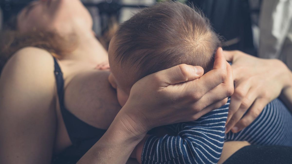 Karmienie piersią zmniejsza ryzyko zachorowania na raka jajnika i piersi