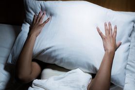 Koronawirus a zaburzenia snu. Bezdech senny zwiększa ryzyko ciężkiego COVID