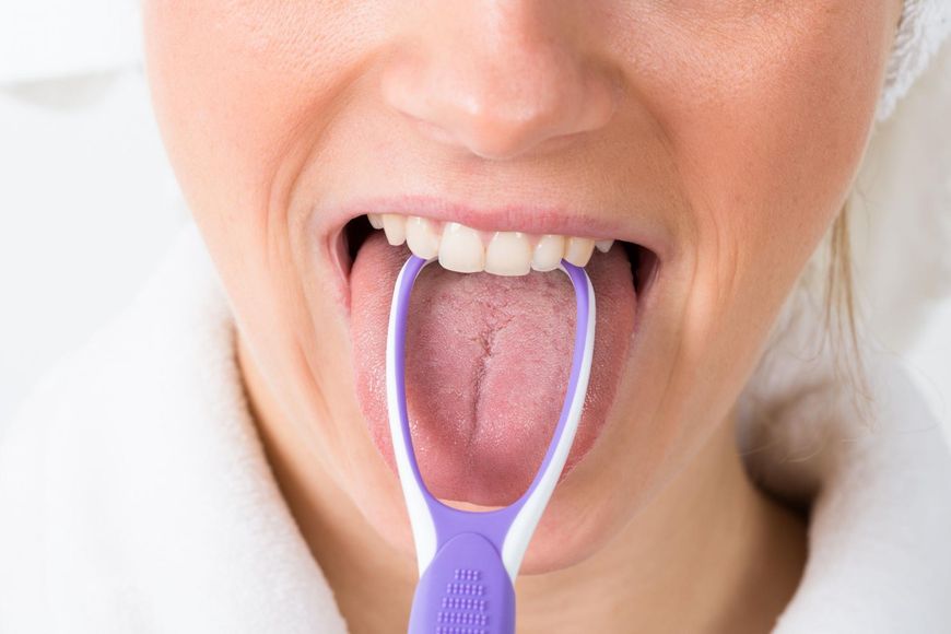 Czyszczenie języka jest równie ważne, jak mycie zębów