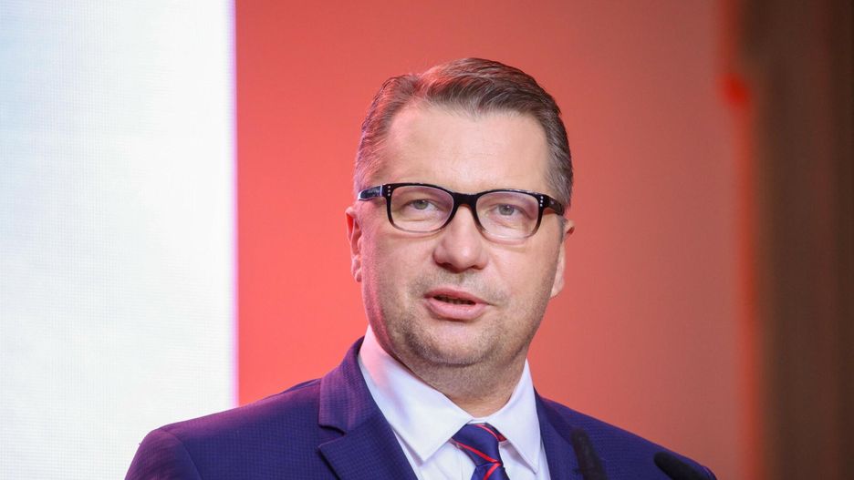 Czarnek o tzw. pigułce "dzień po" "Red bulla już nie kupisz, ale kupisz sobie pigułeczkę antyaborcyjną"