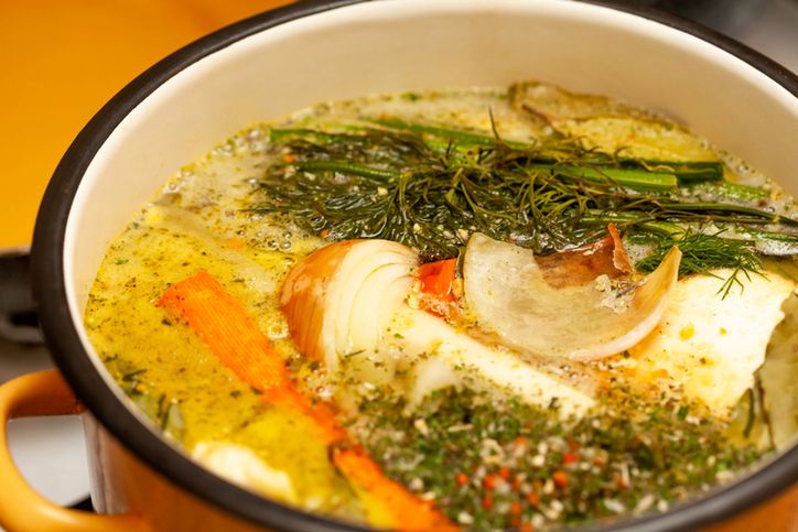 Dodajesz do rosołu? Tak uwalniasz rakotwórcze związki