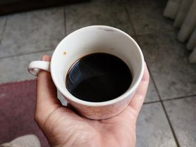 Pij bez obaw. Chroni przed nadciśnieniem, cukrzycą i marskością wątroby