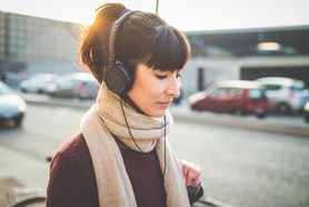 Jak długo możesz słuchać głośnej muzyki na odtwarzaczu?