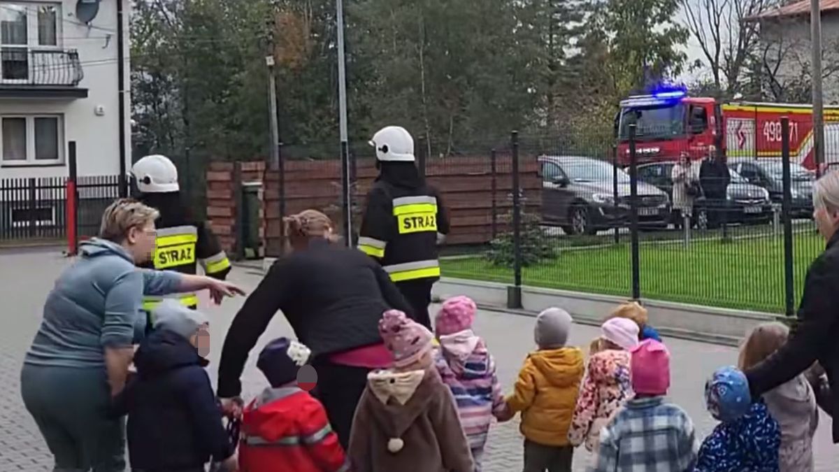Rodzice oburzeni po próbnej ewakuacji żłobka. "Szacun dla organizatora, chyba jest bezdzietny"