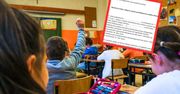 Lekarze biją na alarm. "W szkole są rozdawane wzory dokumentów"