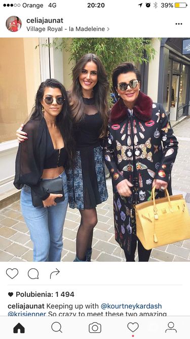 Celia Jaunat, Kourtney Kardashian, Kris Jenner na Fashion Week w Paryżu