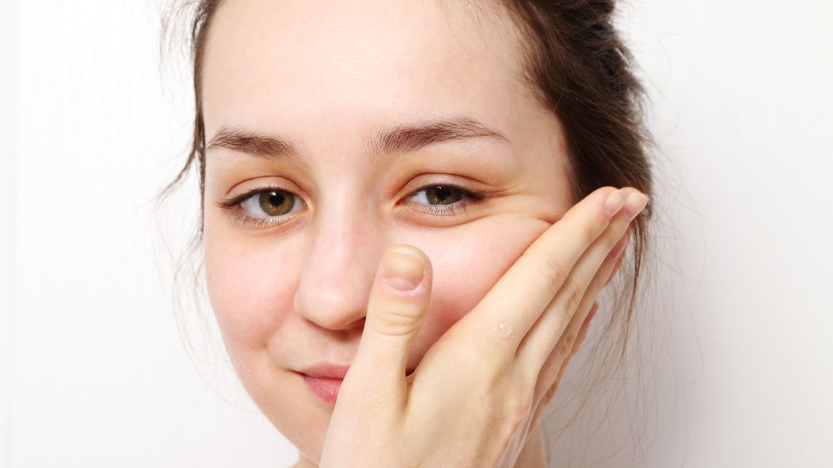 Wyciąg z kory wierzby posiada właściwości łagodzące, przeciwzapalne i przeciwutleniające.