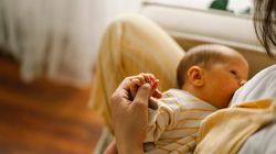 Techniki karmienia piersią - jak przystawiać dziecko do karmienia?