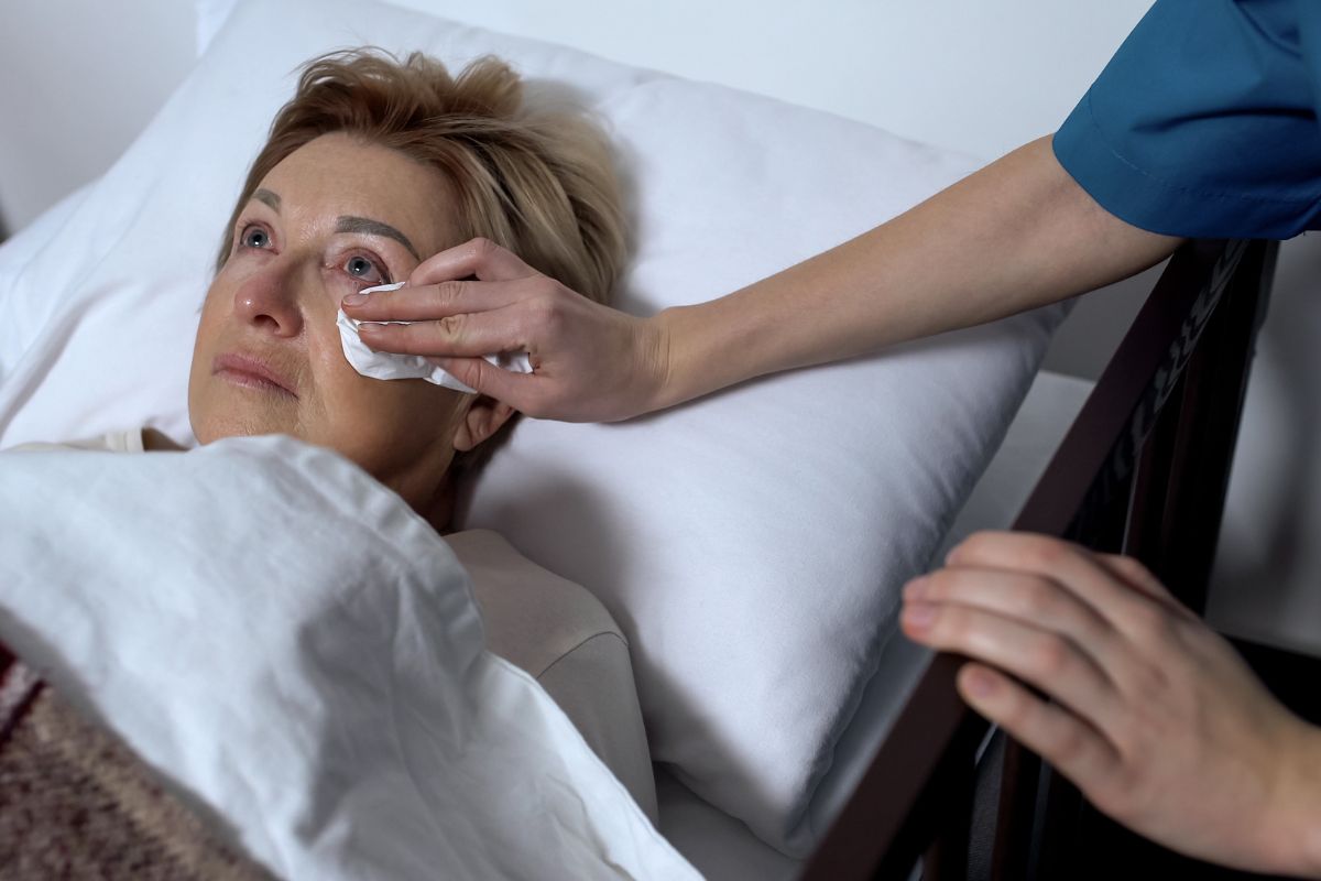 Umierający często żałują, że pozostawali w konflikcie z bliskimi przez lata