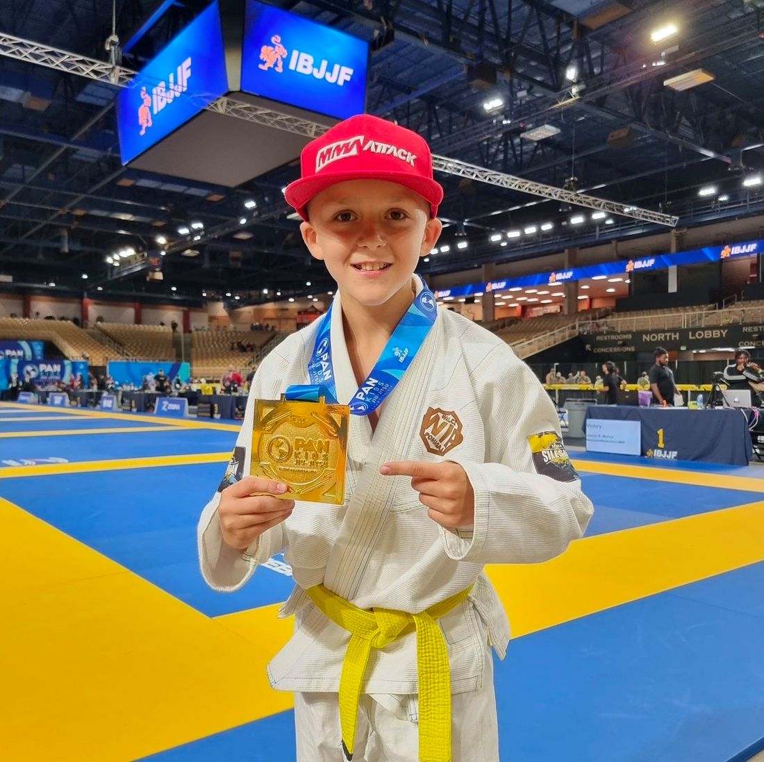 Zwycięstwo Tysona w mistrzostwach świata dzieci w brazylijskim jiu-jitsu Pan Kids IBJJF Championship w Stanach Zjednoczonych