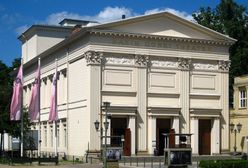 Kabaretowy spektakl o katastrofie smoleńskiej w Berlinie. "To skandal"