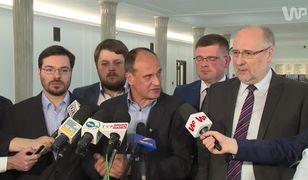 Kukiz wyśmiewa polityków opozycji. "Wyszło trzech muszkieterów"