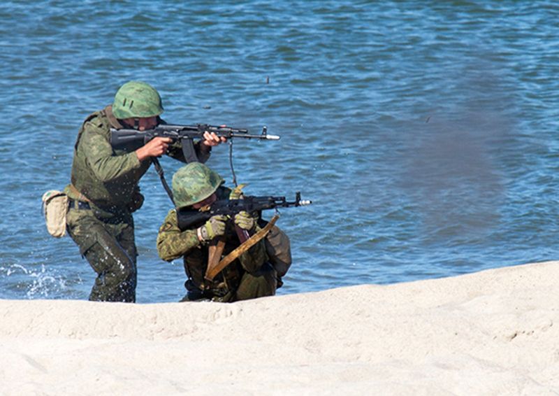 Rosyjska armia ćwiczy obronę plaż obwodu kaliningradzkiego