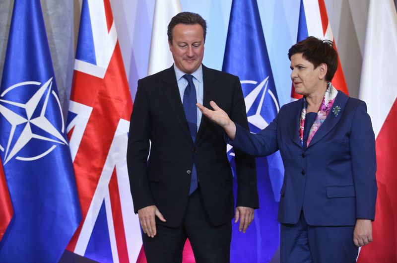 Premier Szydło rozmawiała z brytyjskim premierem m.in. o sytuacji Polaków w Wlk. Brytanii