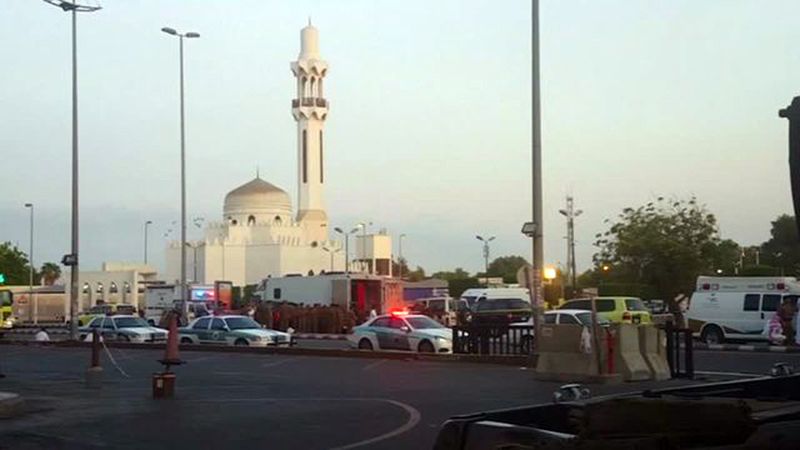 Zamach samobójczy przed konsulatem USA w Dżuddzie