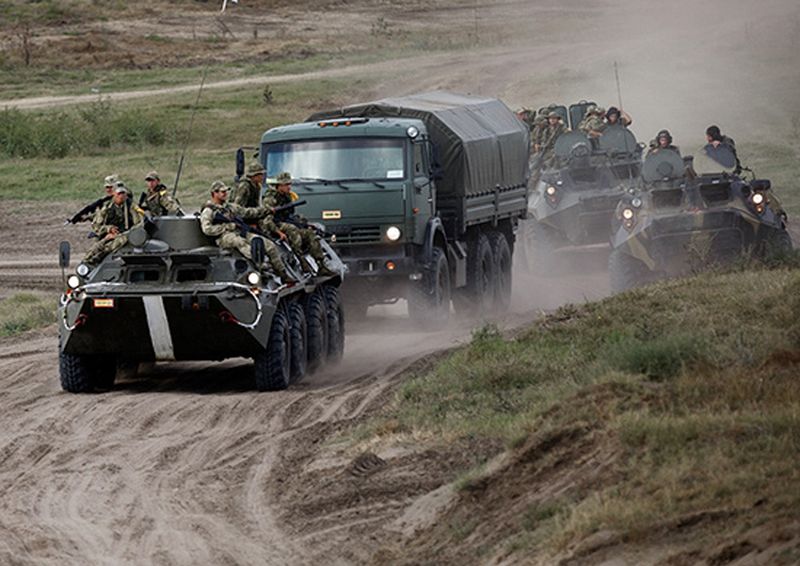 Rosyjska armia prowadzi na Krymie kluczowy etap manewrów Kaukaz-2016