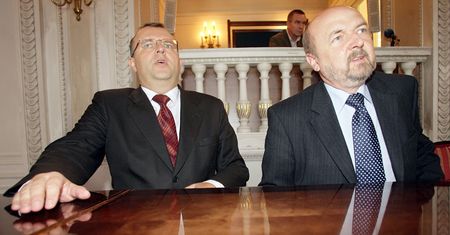 Prof. Ryszard Legutko o decyzji Ujazdowskiego: Dlaczego teraz? Może chodziło o finanse