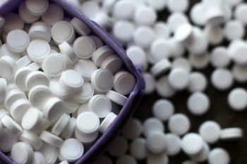 Może zredukować tłuszcz, ale szkodzić sercu i mózgowi. Okaże się gorszy niż cukier?