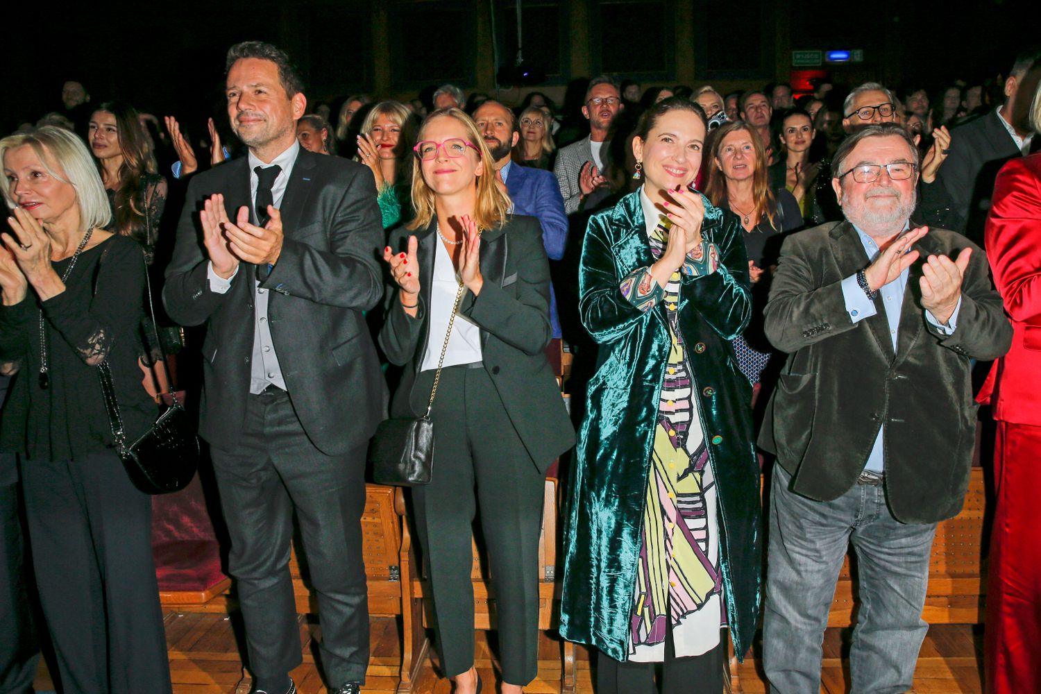 Anna Cieślak i Edward Miszczak, Rafaqł Trzaskowski, Małgorzata Trzaskowska - premiera sztuki Bliżej