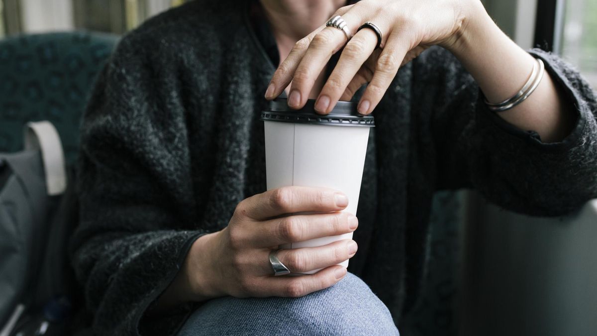 Picie dwóch-trzech filiżanek kawy dziennie, zmniejsza ryzyko wystąpienia ostrej niewydolności nerek