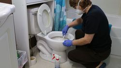 Dodawanie octu do detergentów może skończyć się tragicznie