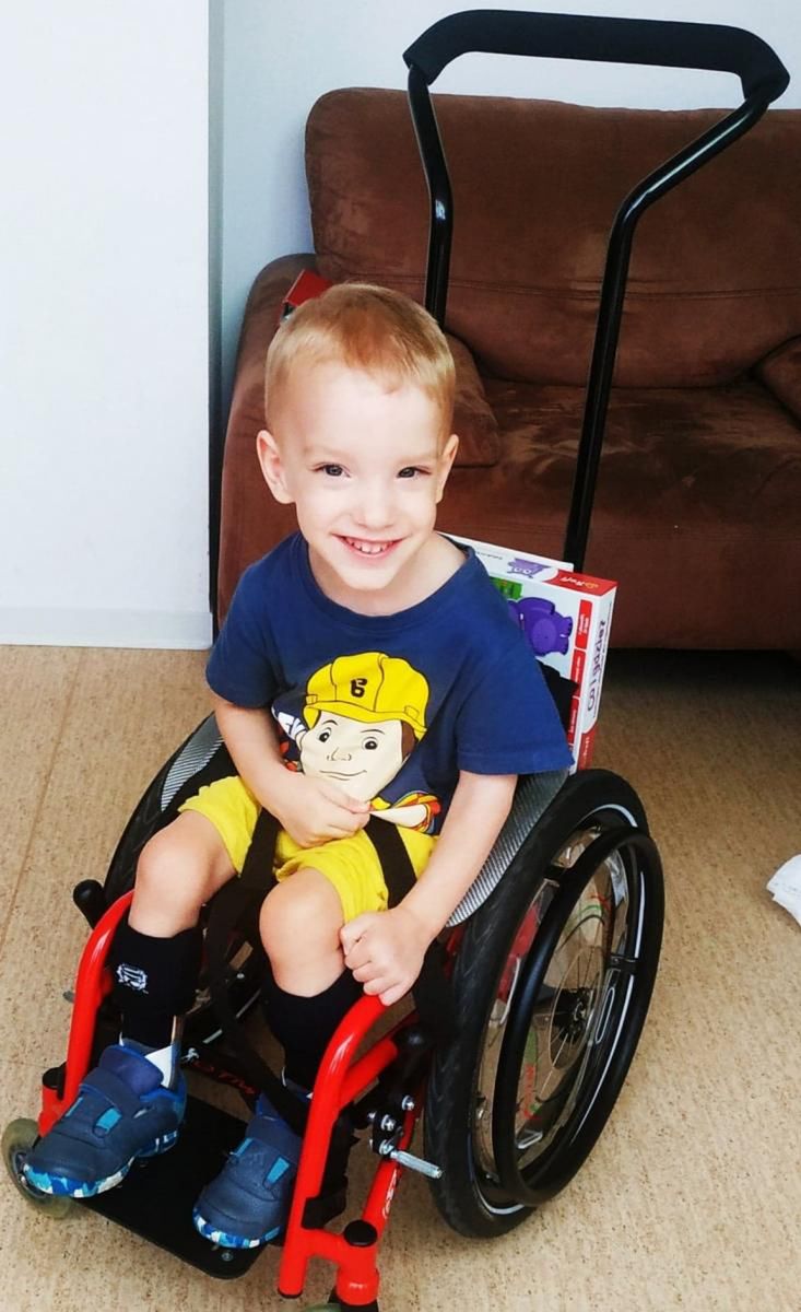 Olek mimo ciężkiej choroby, pozostaje radosym i uśmiechniętym chłopcem