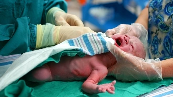 Biją na alarm. W USA rodzi się aż 10 razy więcej dzieci z kiłą