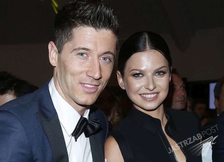 Anna Lewandowska i Robert Lewandowski wypoczywają na Ibizie [zdjęcia]