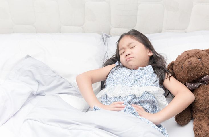 Gorączka i ból brzucha u dziecka