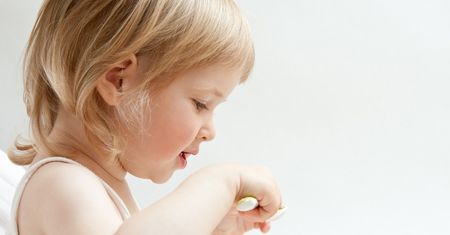 Raport: owoce i warzywa zawierają substancje szkodliwe dla zdrowia