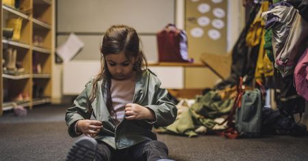 Przez te praktyki cierpią dzieci. Duży problem w sezonie grzewczym