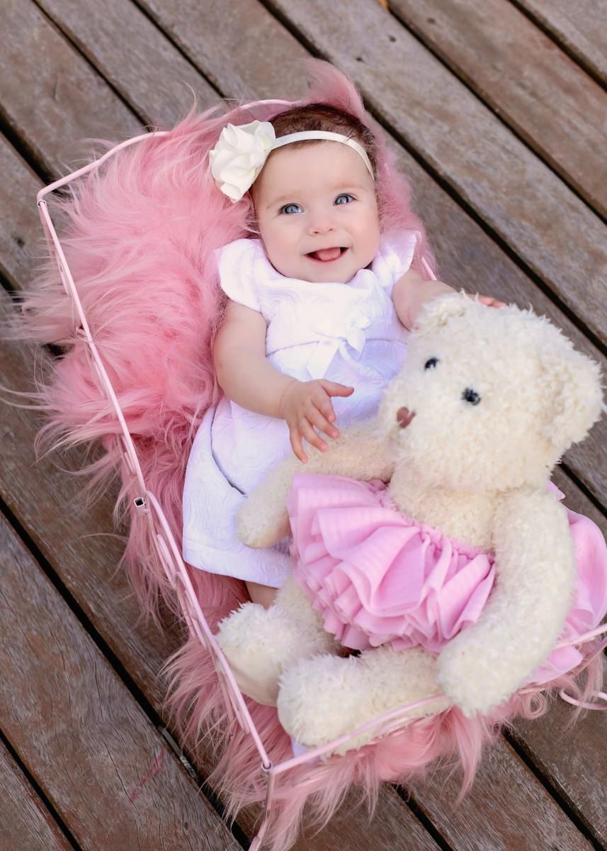 Tosia ma osiem miesięcy