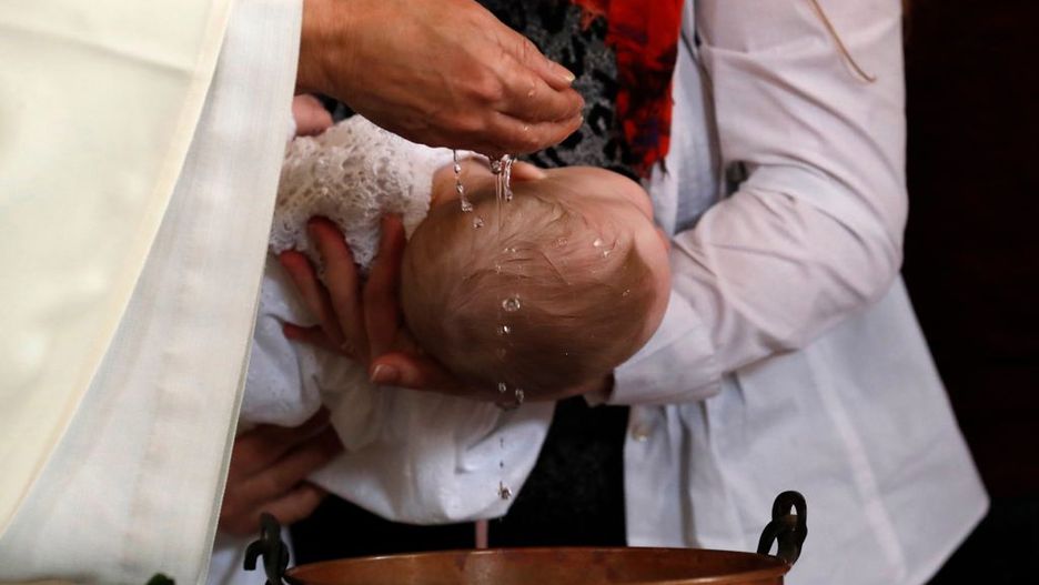 Miał zostać ojcem chrzestnym. Zrezygnował, kiedy zobaczył listę żądań