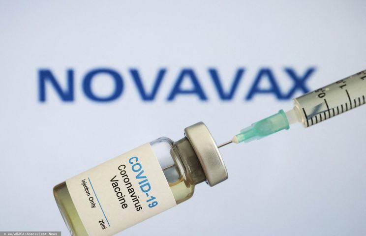 Wysoce skuteczna szczepionka firmy Novavax. Czy sprawdzi się jako booster?