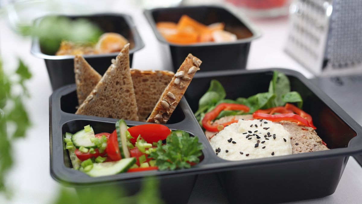 Dieta na uchyłki jelita grubego zależy od postaci choroby i jej przebiegu