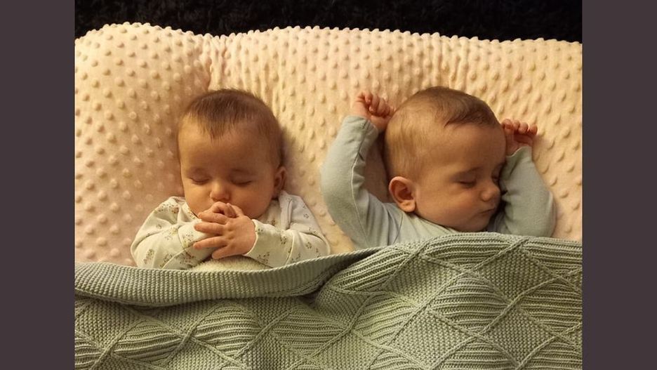 Fenomen medyczny. Urodziła dwoje dzieci na raz