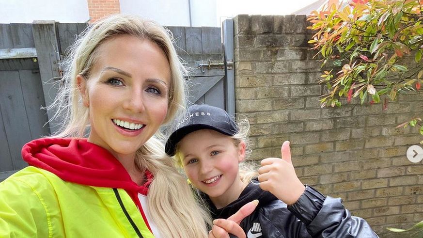 Życie Naomi Isted zmieniło się w momencie, kiedy poddała się zabiegowi, który trwał ledwie 10 minut