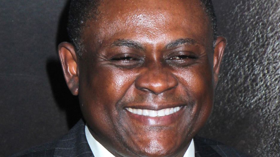 Dr Omalu ostrzega rodziców