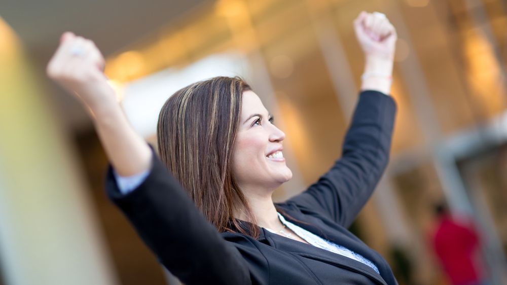 Siła kobiecości – poznaj sekrety wpływowych kobiet i osiągnij sukces